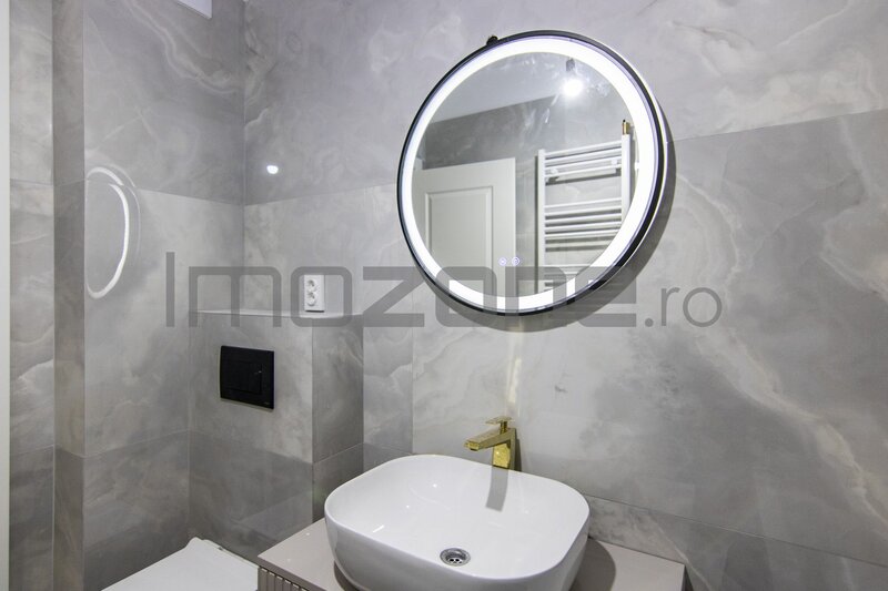 Trei camere, oferta august: loc de parcare gratuit pentru apartamentele cu 3 camere