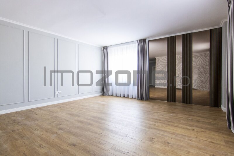 Trei camere, oferta august: loc de parcare gratuit pentru apartamentele cu 3 camere